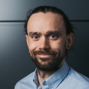 A head and shoulders photo of Pete Crawforth