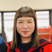 Photo of Catherine Wong smiling