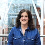 Headshot of Isabel DS