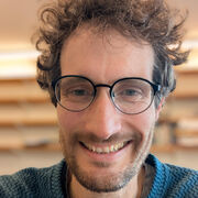 Prof Stephen Livingstone