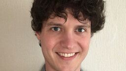 Headshot of Stephen Henthorn 