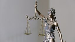 statue of justice (Iustitia)
