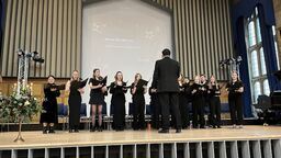 An image of the Chamber Choir at the University Carol Service 2024