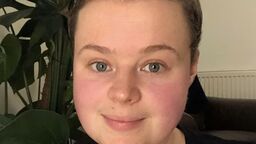 Portrait image of Robyn
