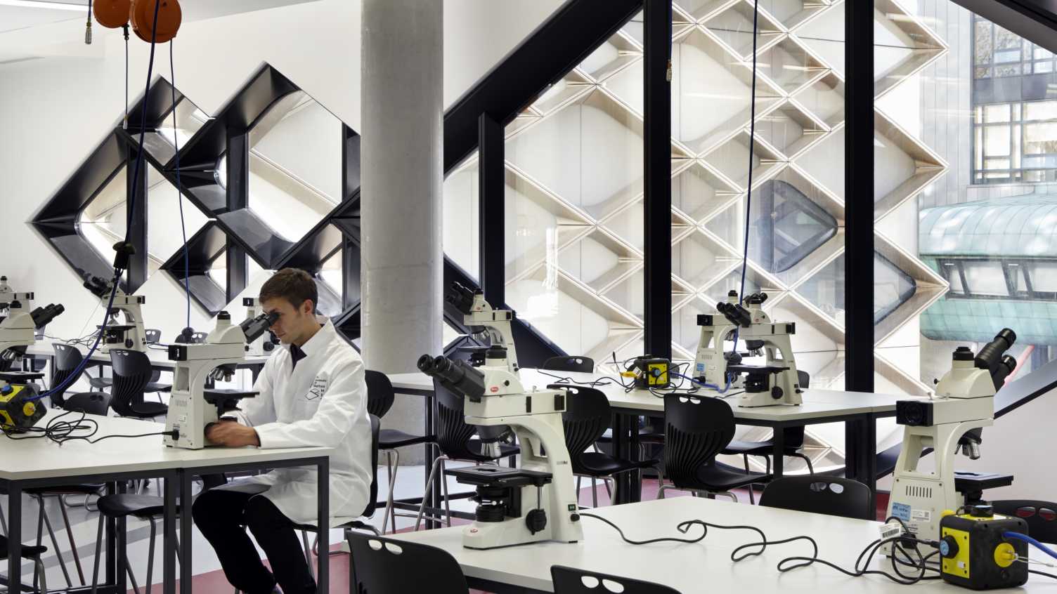 Thumbnail for Engineering laboratories in The Diamond | Faculty of Engineering 