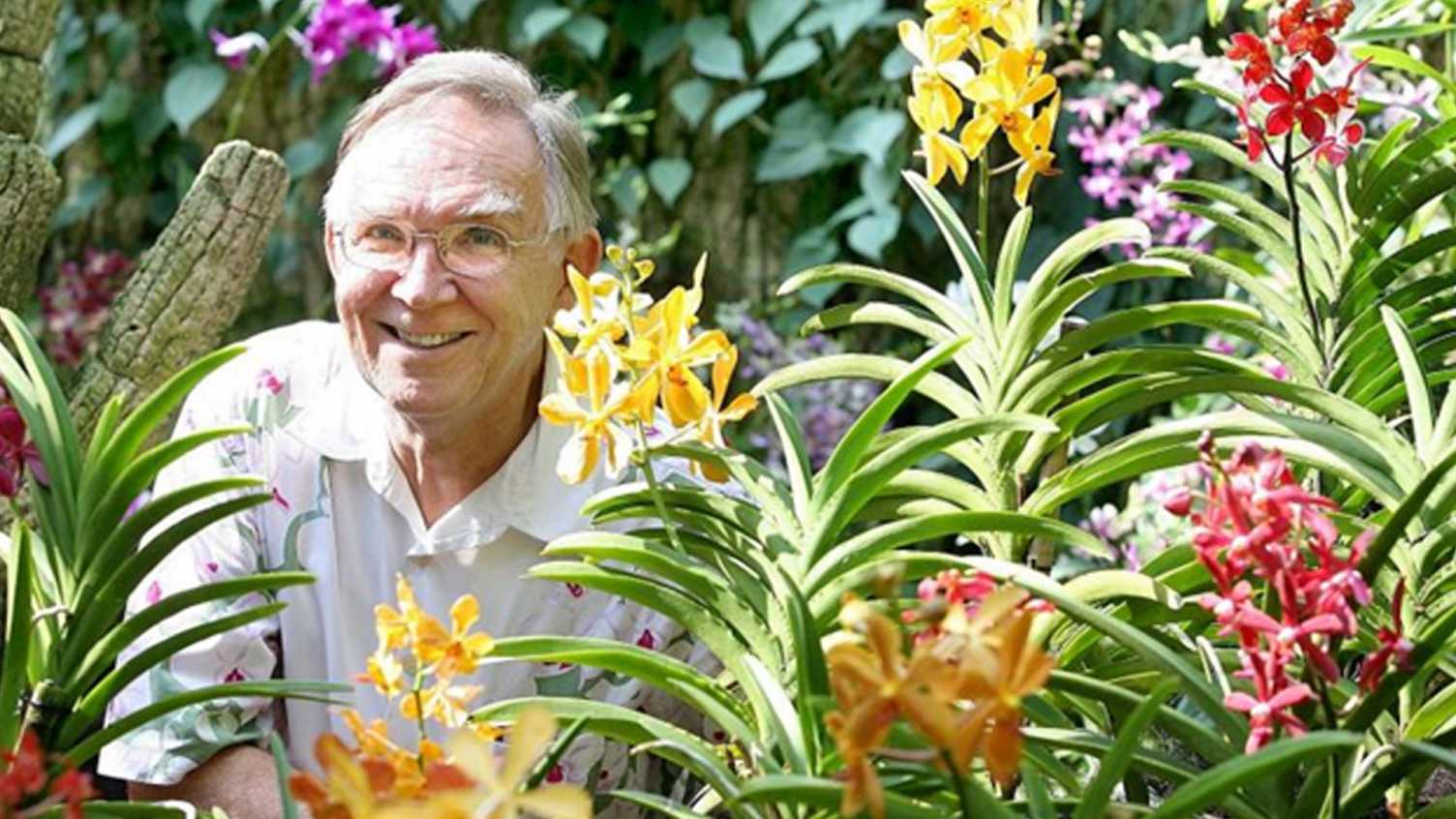 Thumbnail for Dr John Elliott obituary | Alumni 