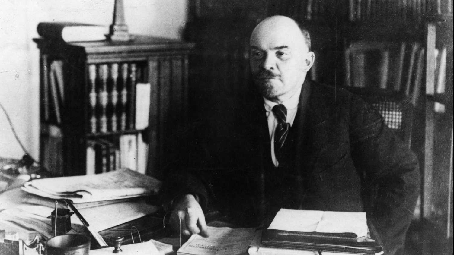 Thumbnail for Rush Hour: Why was Vladimir Lenin always happy to listen to Beethoven's Appassio…