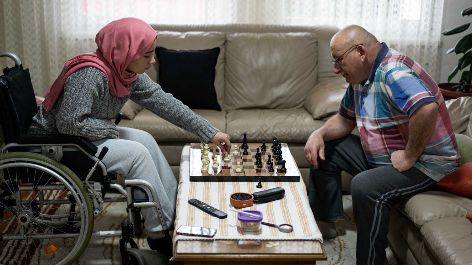 Thumbnail for Women beat expectations when playing chess against men, according to new researc…