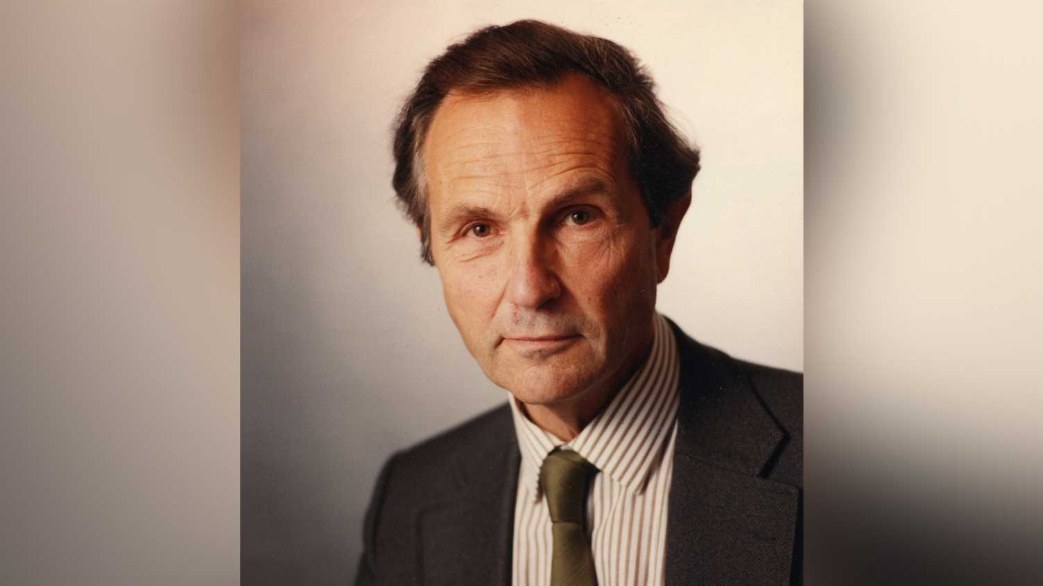 Thumbnail for Professor Sir Paul Anthony Bramley FRCS, FDSRCS obituary | Alumni 
