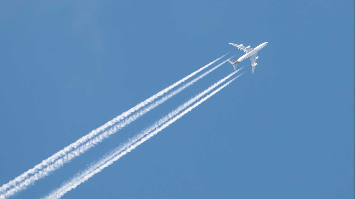 Thumbnail for Alex McFarlane awarded prize for best presentation at Royal Aeronautical Society…