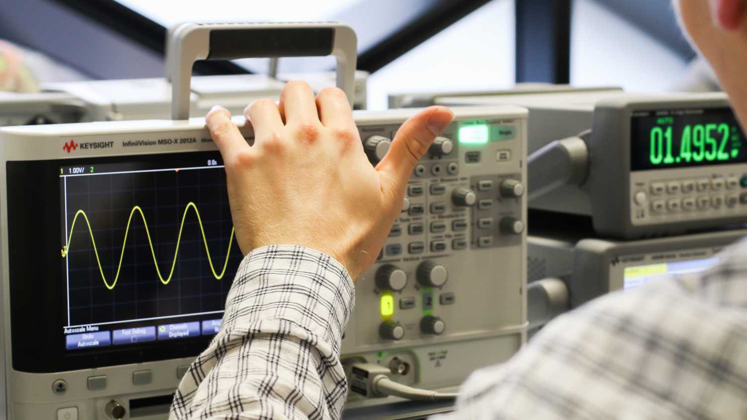 Thumbnail for Diamond Wednesdays (Electronics and Control) | Faculty of Engineering 