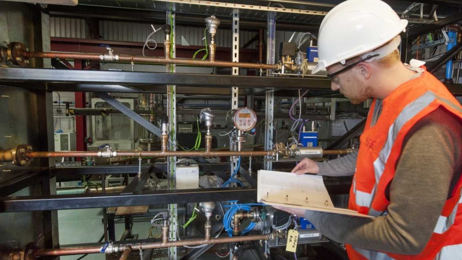 Thumbnail for EPSRC announces funding for Centre for Doctoral Training in Resilient Decarbonis…