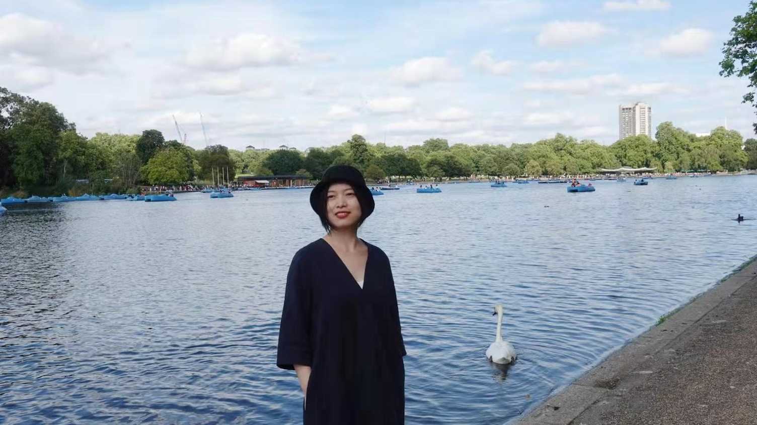 Thumbnail for 带奖读完卫生经济学硕士帮助我实现职业转型 | China 
