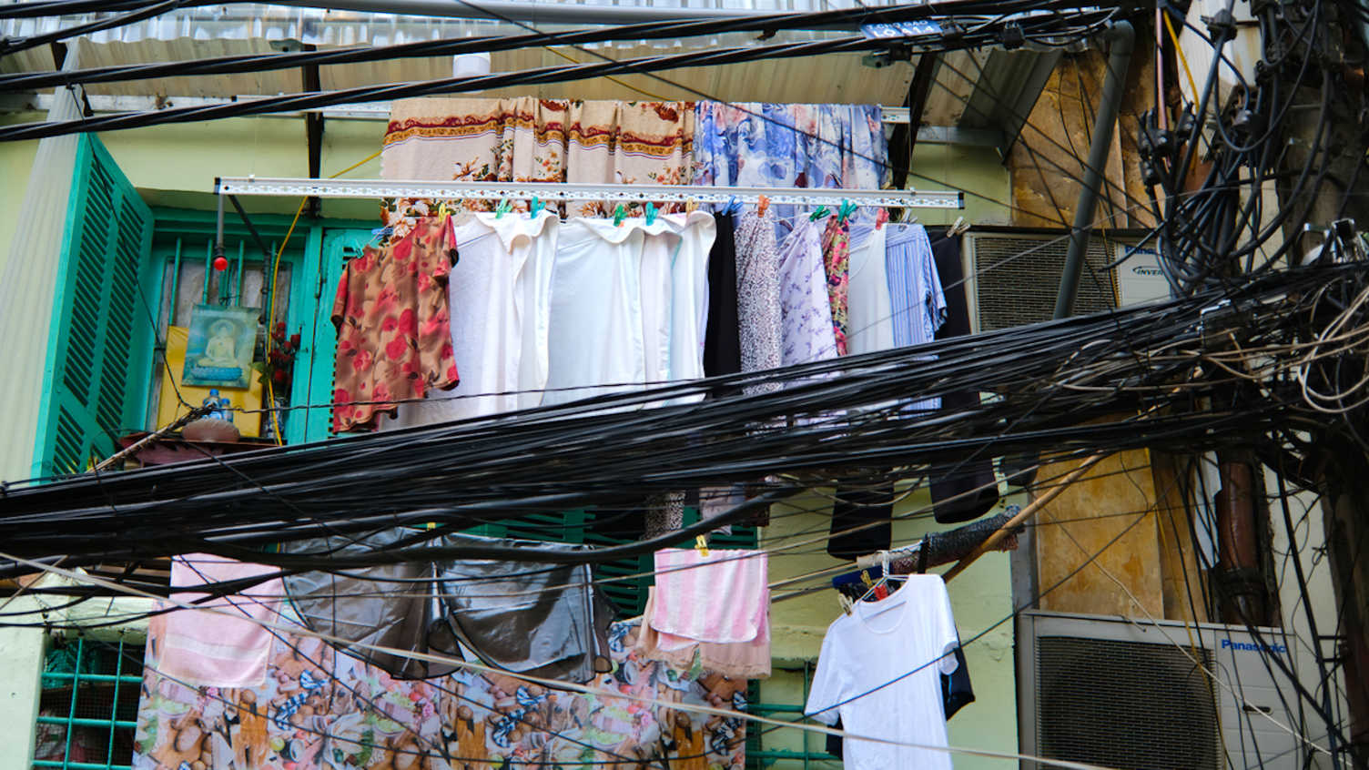 Thumbnail for The Epistemic Tangles of Urban Inhabitation - ONLINE PARTICIPATION | Urban Insti…