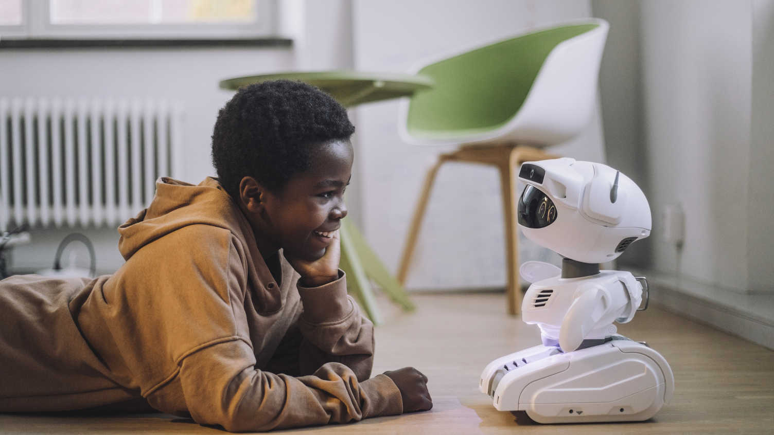Thumbnail for Put ChatGPT in C-3PO to make AI as intelligent as humans, scientist says | News 