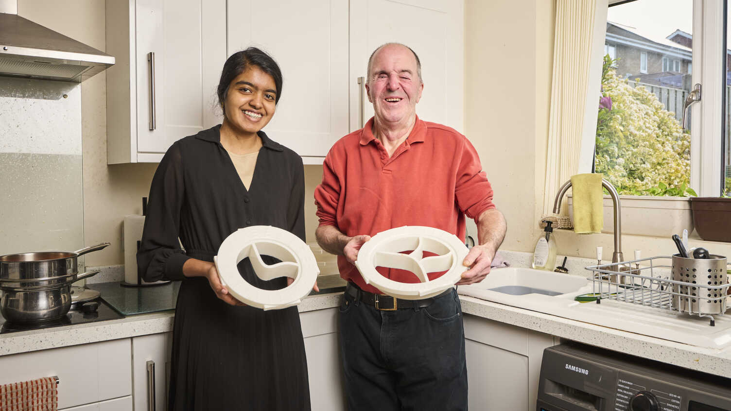 Thumbnail for Blind Sheffield chef plates up in style thanks to students’ innovation | News 
