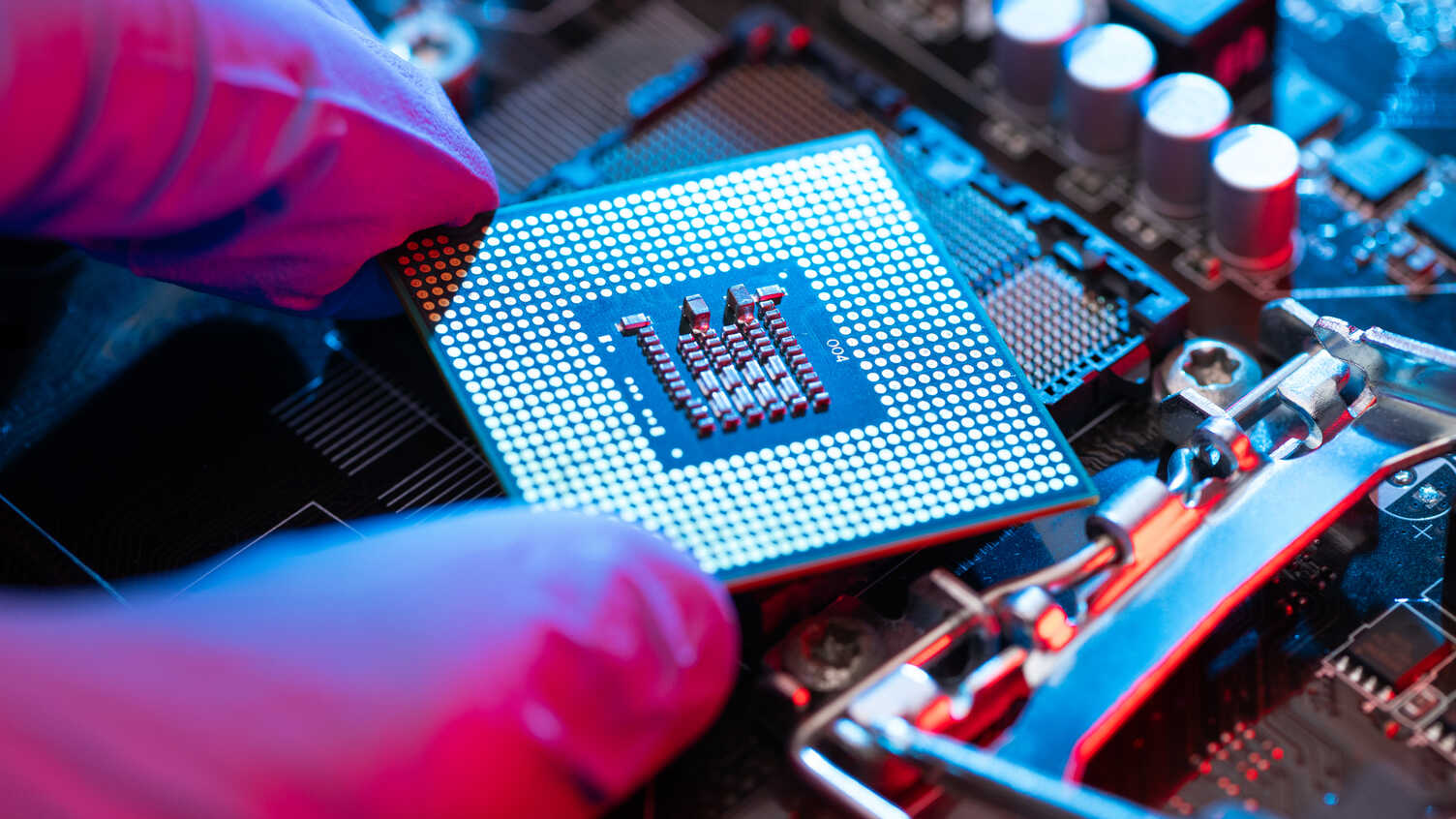 Thumbnail for University of Sheffield to help close semiconductor skills gap | News 