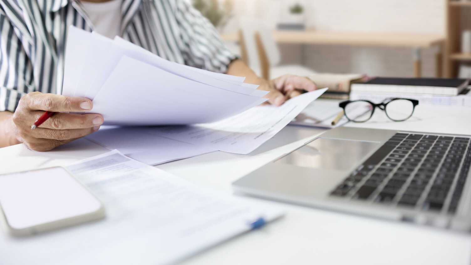 Thumbnail for How to speed up peer review - research co-led by Prof Stephen Pinfield featured …