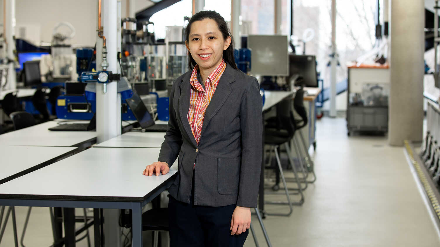 Thumbnail for Leading biomechanics expert secures prestigious UKRI Fellowship | MAC 